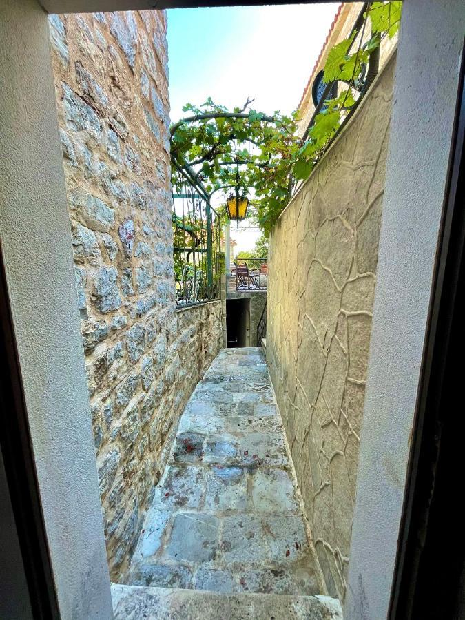 Apartmán Old Town House With Private Garden Budva Exteriér fotografie